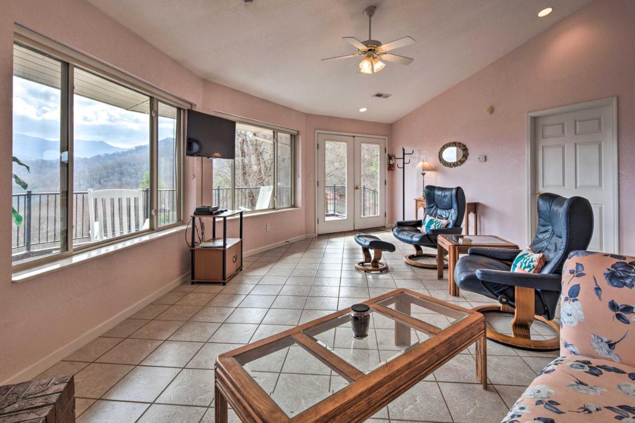 Charming Burnsville Apt With Mountain Views And Deck! Exteriér fotografie