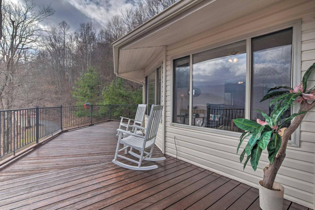 Charming Burnsville Apt With Mountain Views And Deck! Exteriér fotografie